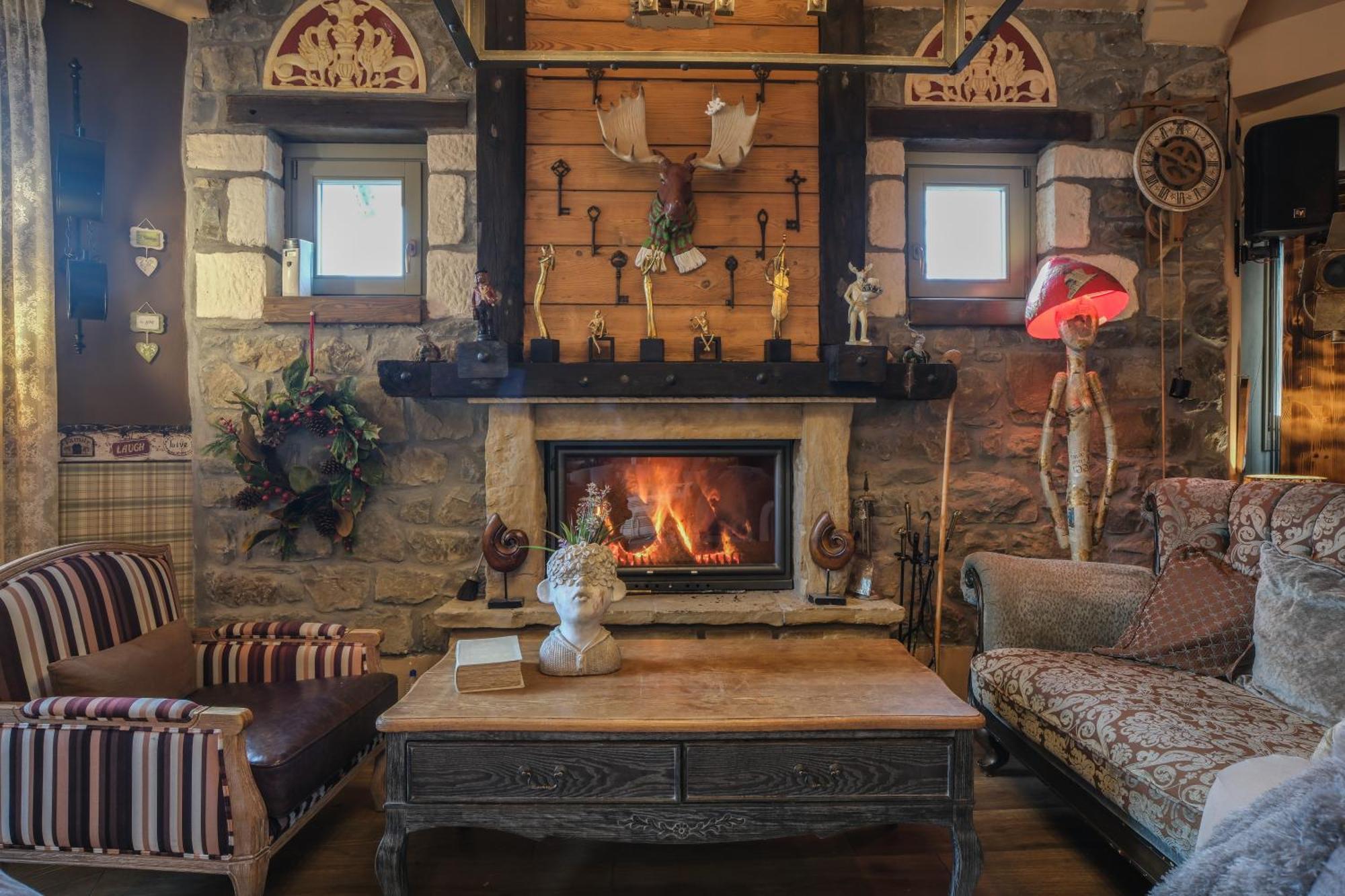 Pindos 公寓式飯店